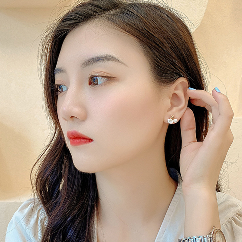 Bông Tai Hình Ngôi Sao Năm Cánh Đính Ngọc Trai Dễ Thương Ngọt Ngào Phong Cách Hàn Quốc
