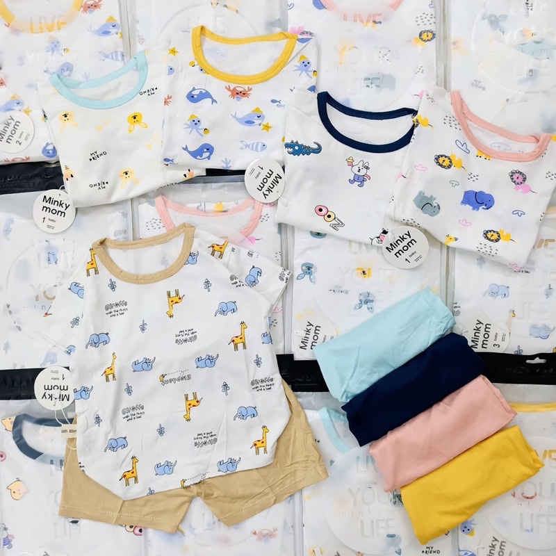 Bộ thun lạnh minkymom áo hoạ tiết - túi zip đen