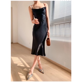 Đầm cổ đổ hở lưng cột dây nhiều kiểu D15