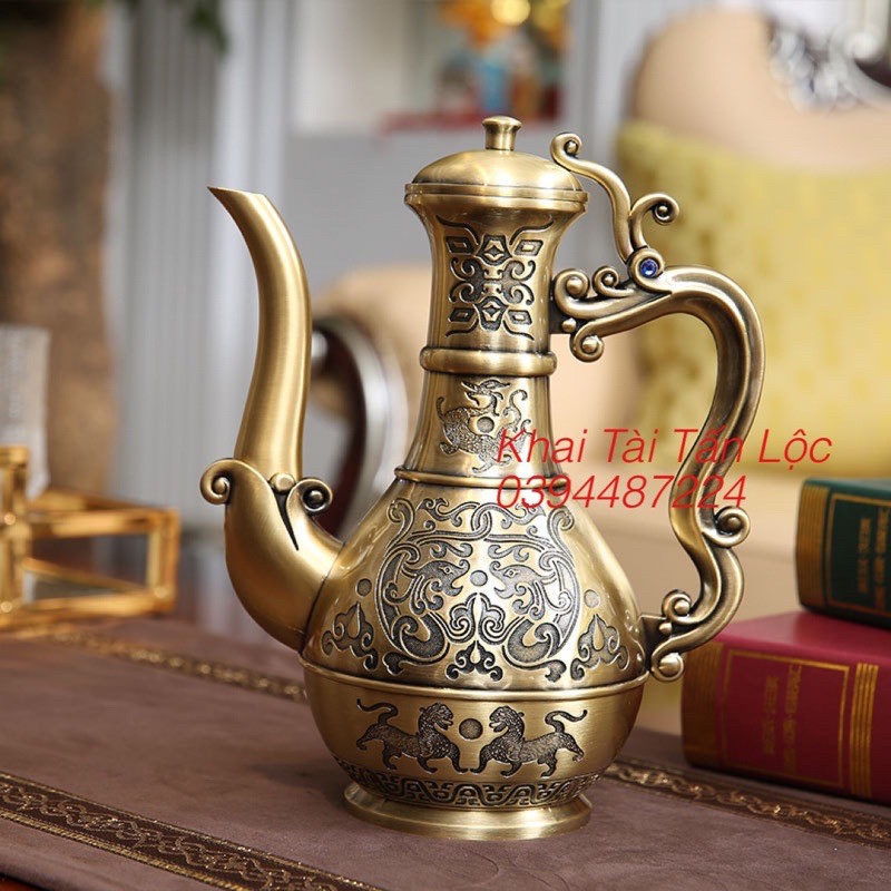 Bình rượu đồng song Long tranh châu