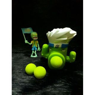 Mô hình Plant vs Zombie (tóc trắng)