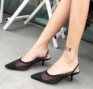 Sandal chấm bi gót nhọn