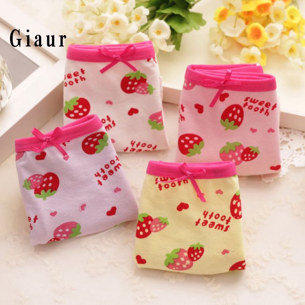 Quần lót co dãn thoải mái , họa tiết dâu tây dễ thương cho nữ
