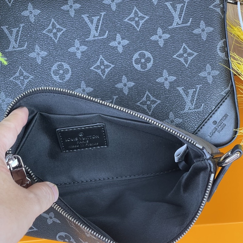Túi Đeo Chéo Nam Trio Mesenger Thiết Kế Hiện Đại Size 25cm - LV2523