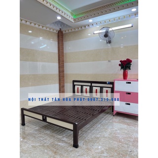 Giường sắt kiểu gỗ tân hòa phát nhiều kích thước 1mx2m đến 1m8x2m