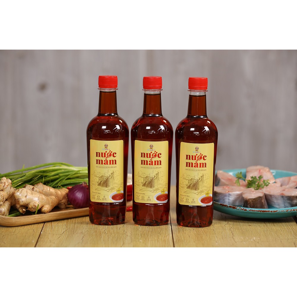 Nước Mắm Color Man 10 Độ Đạm Chai 500ml từ nguồn nguyên liệu cá cơm vùng Phú Quốc giàu dinh dưỡng và thơm ngon đặc trưng | BigBuy360 - bigbuy360.vn