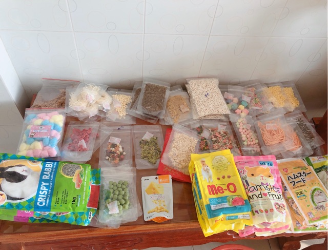 Combo 10 hoặc 15 loại thức ăn vặt ( ngẫu nhiên) bán chạy nhất, dành cho Hamster