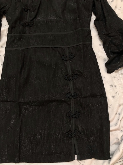 Sườn xám bling bling tay loe