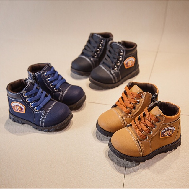 giày boot cho bé