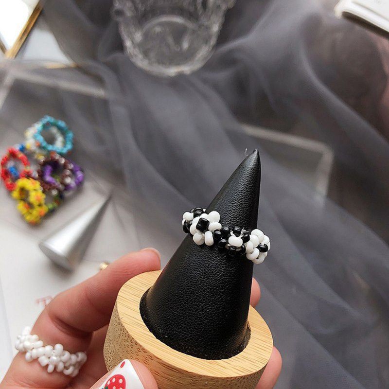 Set 1 / 3 Nhẫn Hình Hoa Cúc Xinh Xắn Dành Cho Nữ