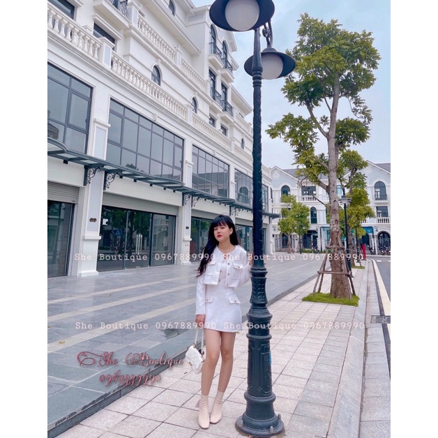 Set dạ V eo cúc vàng