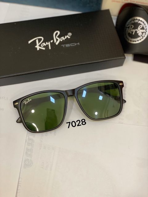 Kính mát vuông tròng thủy tinh