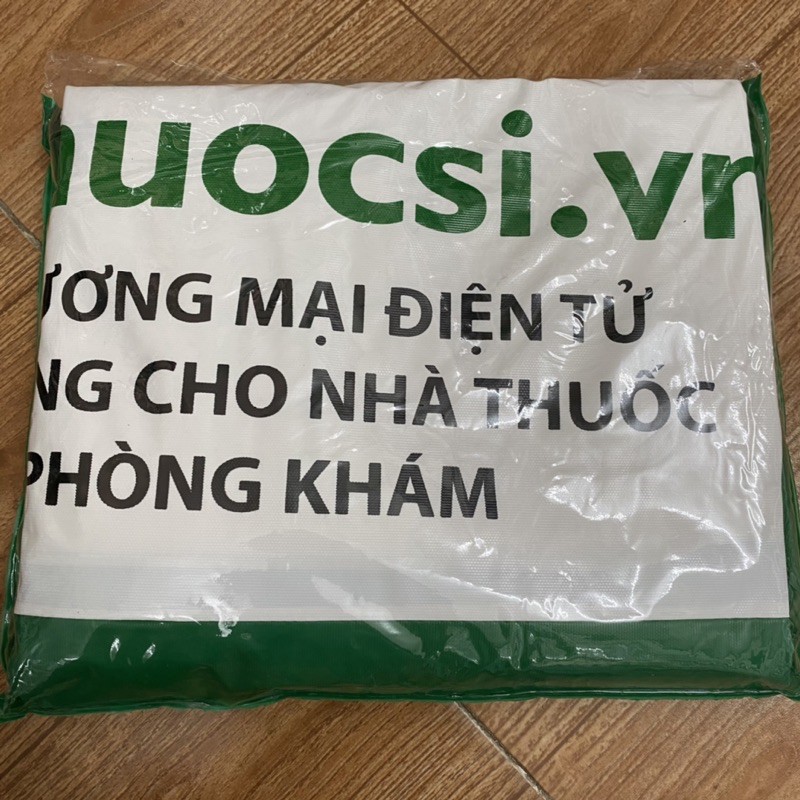 Áo mưa cánh dơi, quà tặng từ các nhãn hàng, mẫu mã đẹp, chống thấm tốt