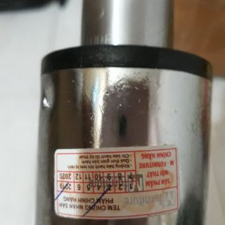 Ben ghế xoay văn phòng