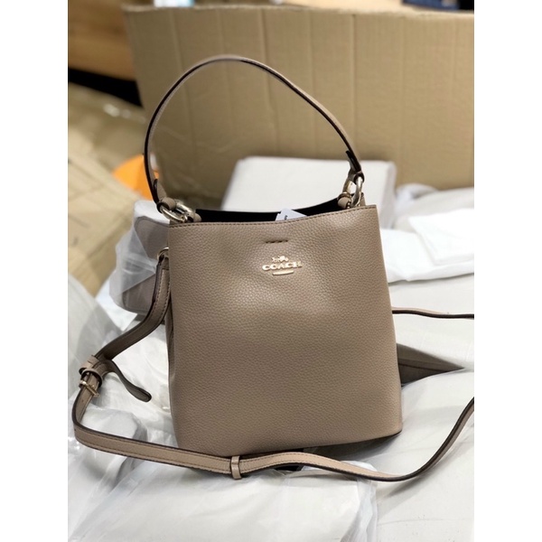 Túi Coach bucket màu nude siêu xinh
