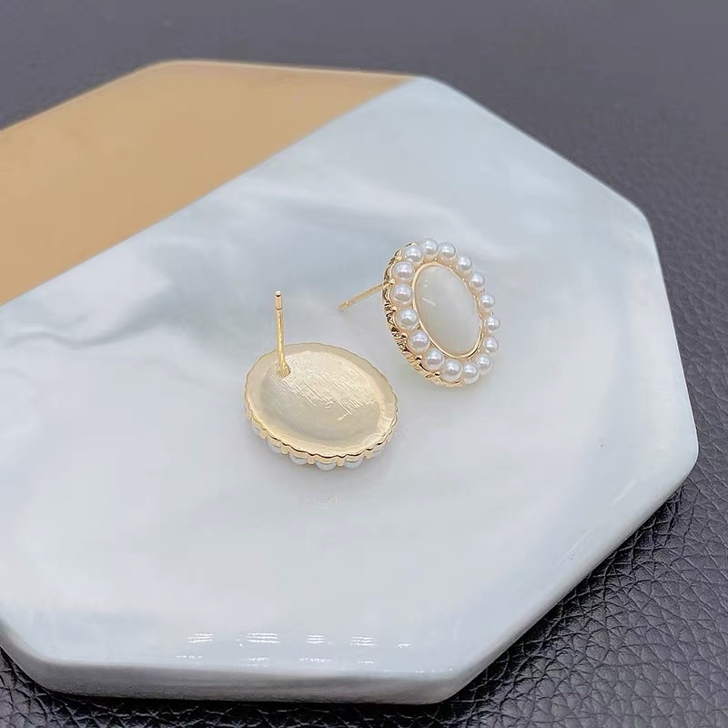 Khuyên tai nhỏ đính hạt đá - Maben