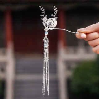 Trâm Vọng Nguyệt cài tóc cổ trang