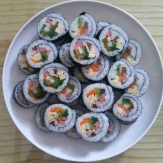 Mành tre cuộn kimbap Hàn Quốc