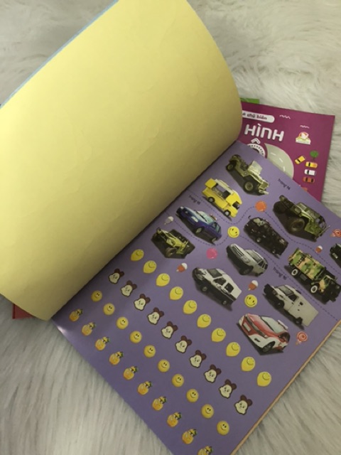 Sách - Dán hình ô tô thú vị - Combo 6 cuốn sticker với các miếng dán thông minh dành cho bé từ 2 đến 8 tuổi