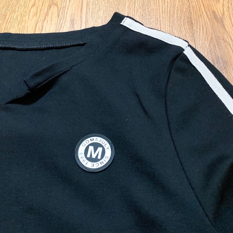 Đầm thun umi thể thao viền sọc trắng logo M size M