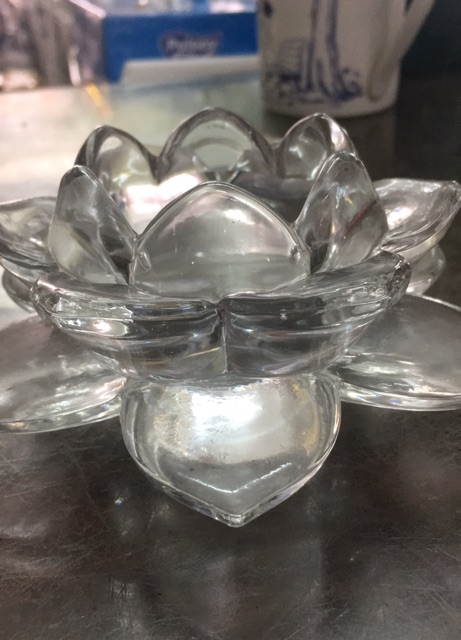 Bông sen thuỷ tinh