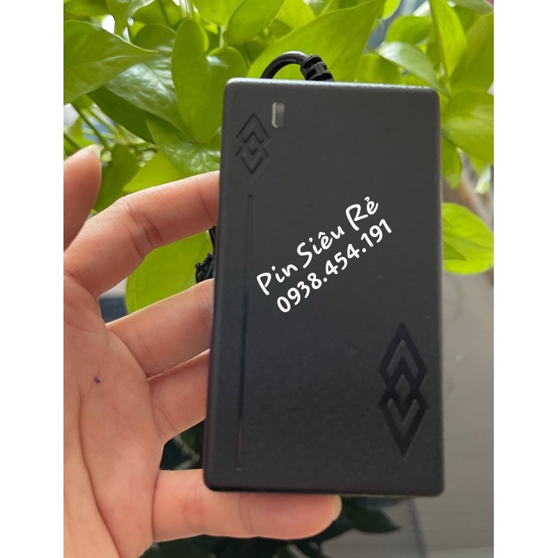 Sạc Lion 3S 12.6V - 2A Loại Tốt