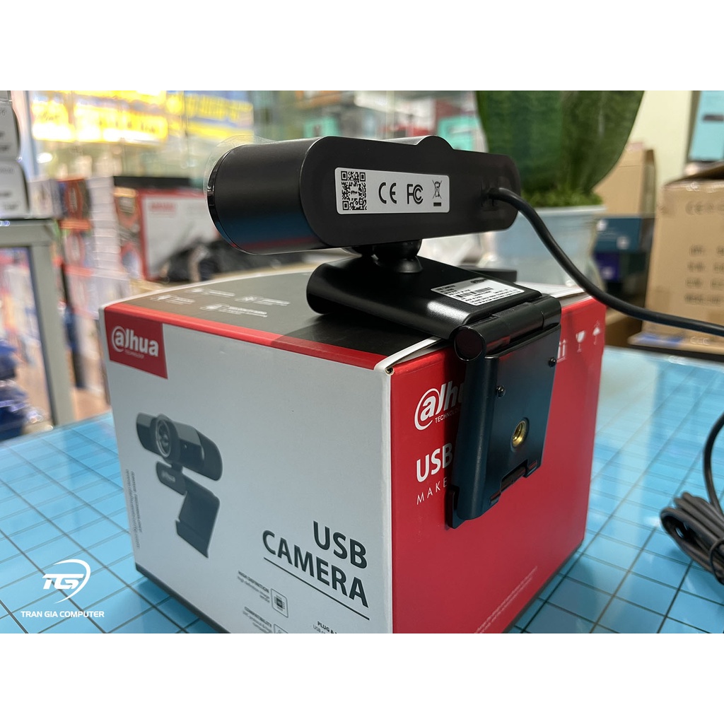 Webcam máy tính Dahua HTI-UC325 độ phân giải Full HD1080P Auto Focus