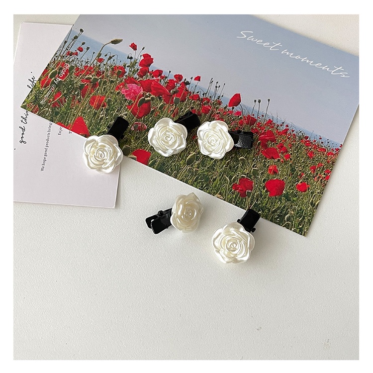 Kẹp tóc Hàn Quốc hoa hồng trắng mini xinh xắn cho nữ (1 cái)