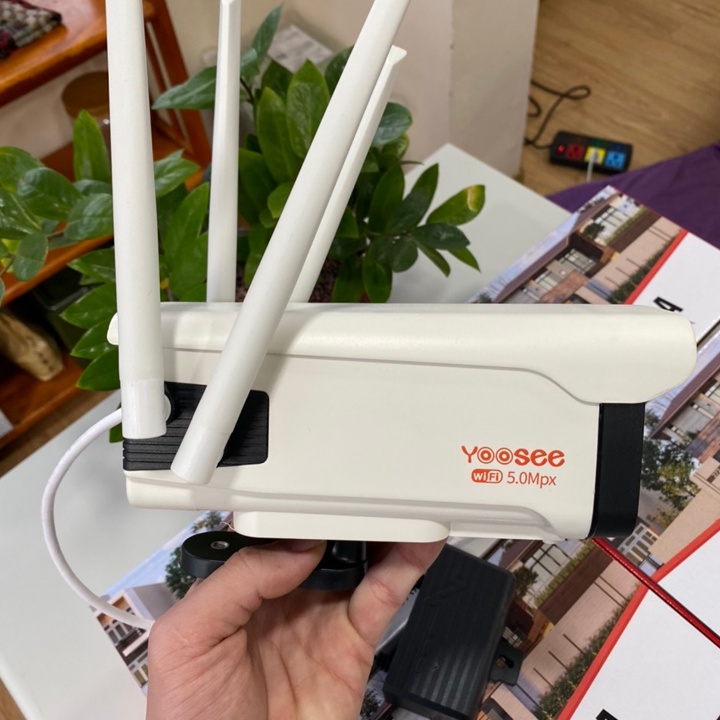 Camera yoosee ⚠️ FREESHIP ⚠️ ngoài trời 4 râu,36 đèn,xoay 360°,đàm thoại 2 chiều - Camera yoosee.ban đêm có mầu BH 1đổi1
