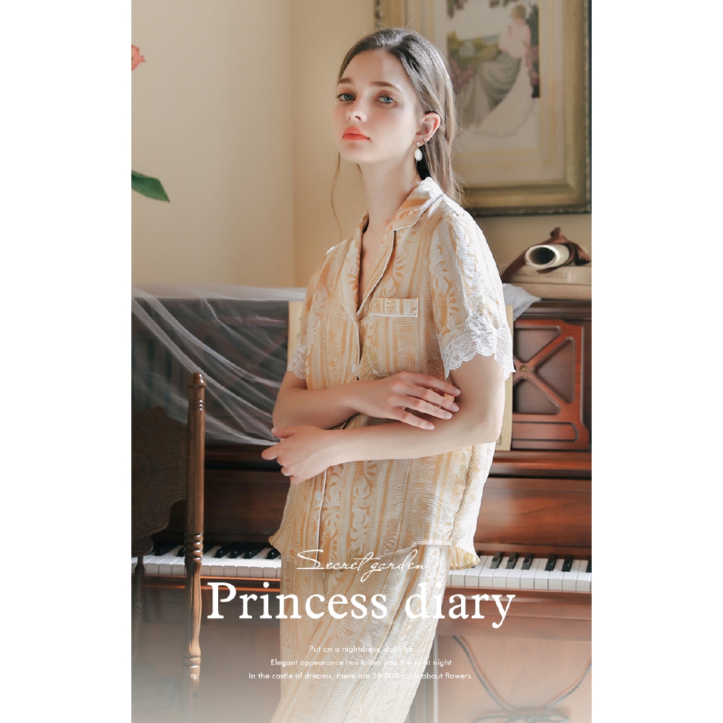 Bộ Đồ Ngủ Áo Tay Ngắn + Quần Short Thoải Mái Cho Nữ | BigBuy360 - bigbuy360.vn