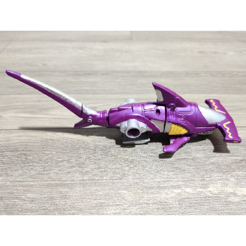 Mô hình đồ chơi siêu nhân gao Gaoranger. Gao Cá Mập Búa China.