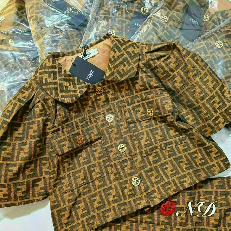 Sét bộ đùi mặc đi chơi áo cổ bẻ mix chân váy mini xinh xắn (không kèm lót)