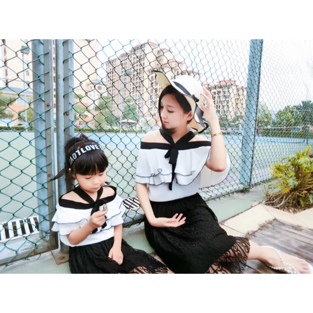 Set váy đôi mẹ - con gái tiểu thư rớt vai