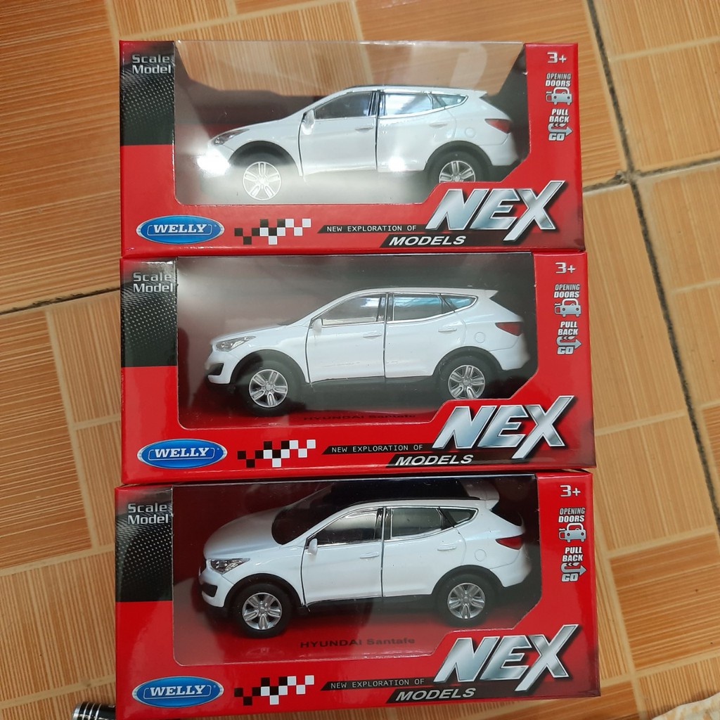 Xe mô hình ô tô Santafe ,camry, Range rover , mercedes mini tỉ lệ 1:36 bằng kim loại hãng Welly xe đồ chơi trẻ em