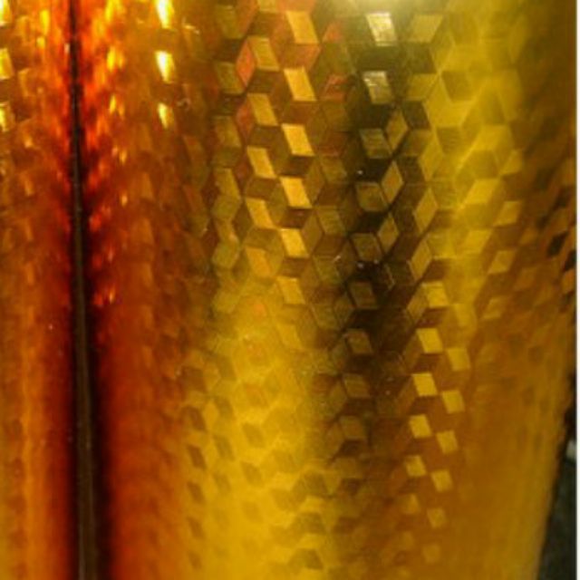 Decal tráng nhôm ô vuông vàng khổ 0.6m keo sẵn (giá 1m dài)