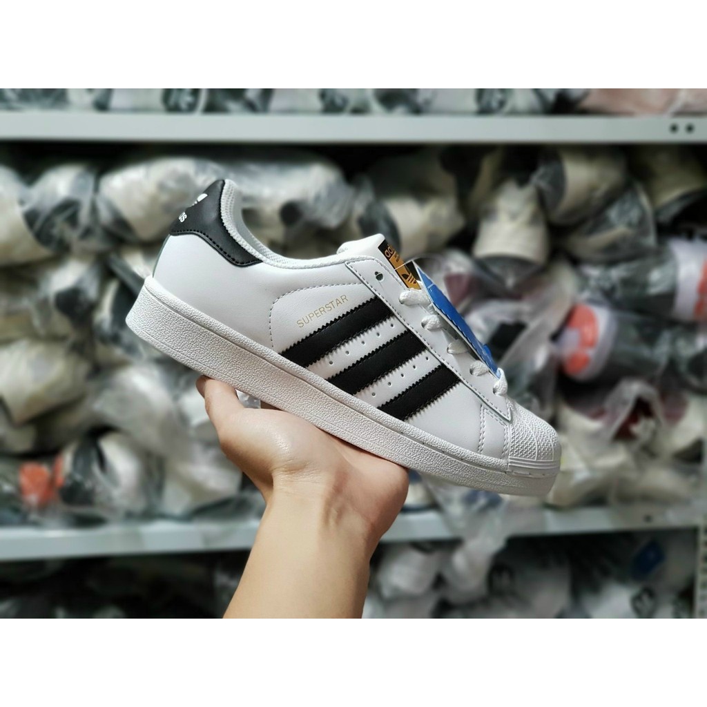 Giày adidas 1.1(cùng ưu đãi tới 30%) nhanh tay nên nào các bạn ơi