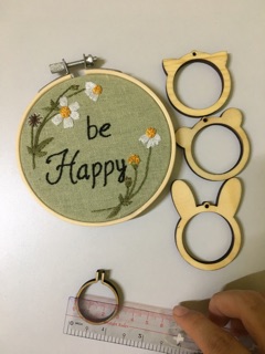 [Thanh lý] Móc khoá thêu diy/Khung mini