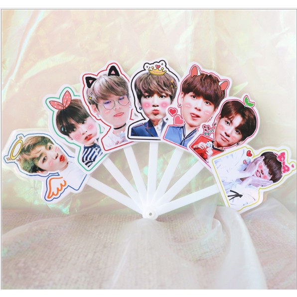 Quạt xòe đầu to thành viên Bangtan | BigBuy360 - bigbuy360.vn