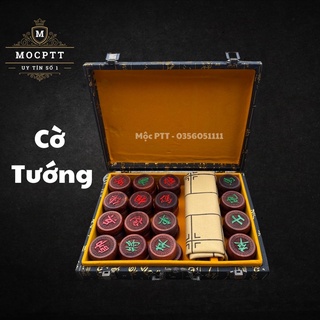 Bộ cờ tướng gỗ Hương sang trọng tinh tế thích hợp làm quà cho người lớn tuổi .