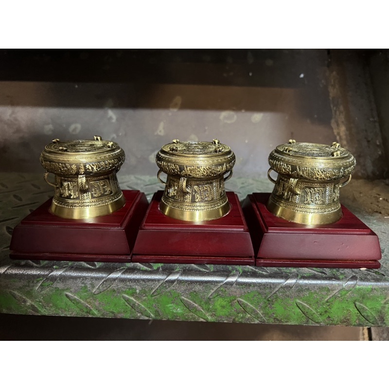 Trống đồng quà tặng cao cấp đủ bộ mika hộp đế gỗ đk 7cm