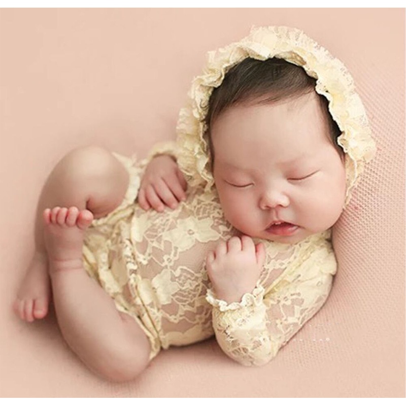 Set Đồ 2 Món Gồm Áo Liền Quần + Mũ Ren + Băng Cài Đầu Làm Phụ Kiện Chụ