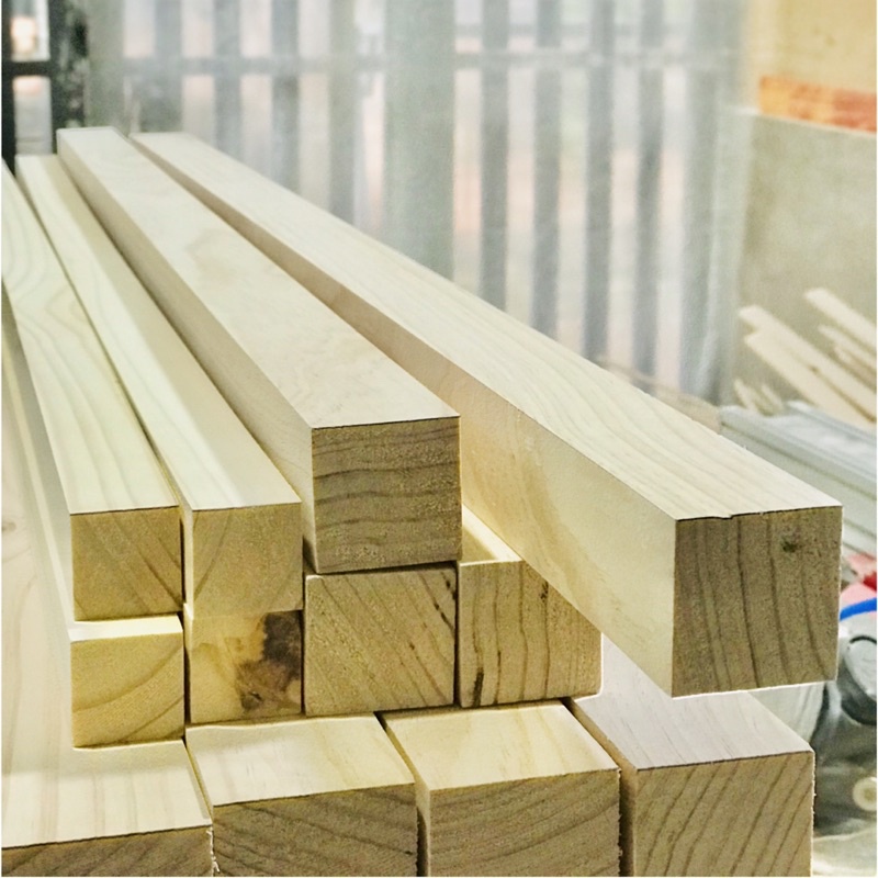 Thanh gỗ thông vuông 120cm Dwood đã xử lý dày dặn chắc chắn
