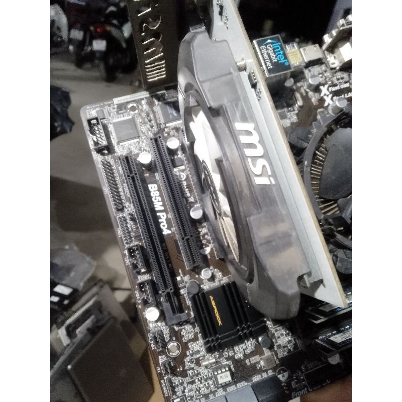 combo b85 asrock.ram8g.i3 4150.vga 7302gd5 chơi liên minh fifa4