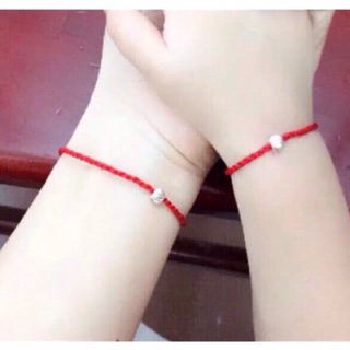 Dây chỉ đỏ may mắn