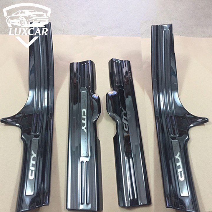 Ốp bậc cửa xe HONDA CITY - Chất liệu INOX, TITAN cao cấp LUXCAR