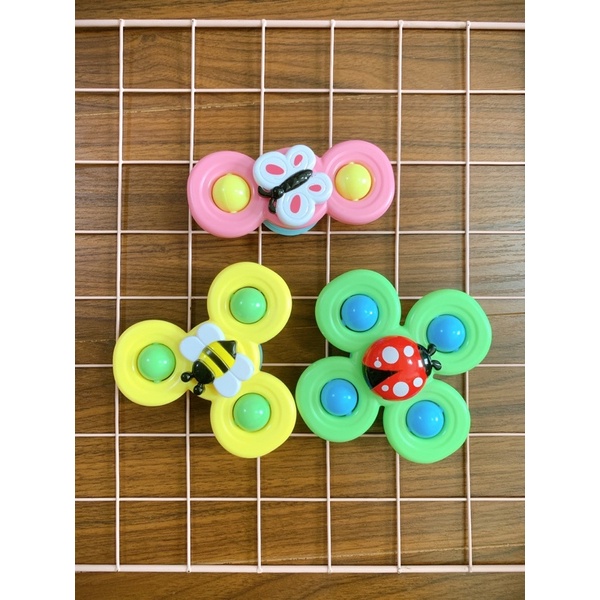 Bộ đồ chơi sét 3 con quay chong chóng Spinner,dính tường, phát âm thanh vui nhộn cho bé, kích thích tập chung