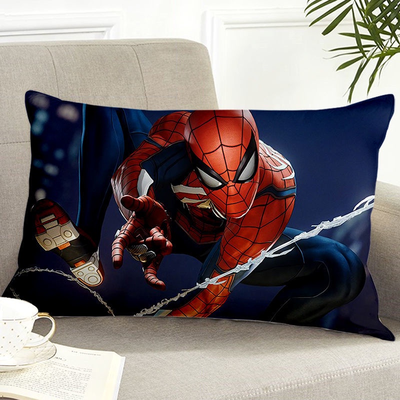 Gối Ôm Hình Người Nhện Marvel Độc Đáo