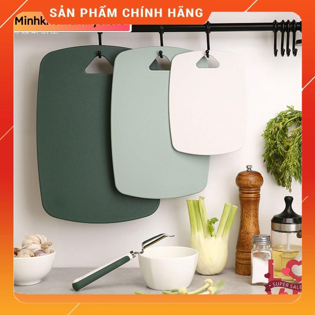 Thớt Kháng Khuẩn Cao Cấp Chống Nấm Mốc Trơn Trượt Bề Mặt Độ Cứng Tốt  An Toàn Cho Sức Khỏe [Hàng Chính Hãng Loại 1]