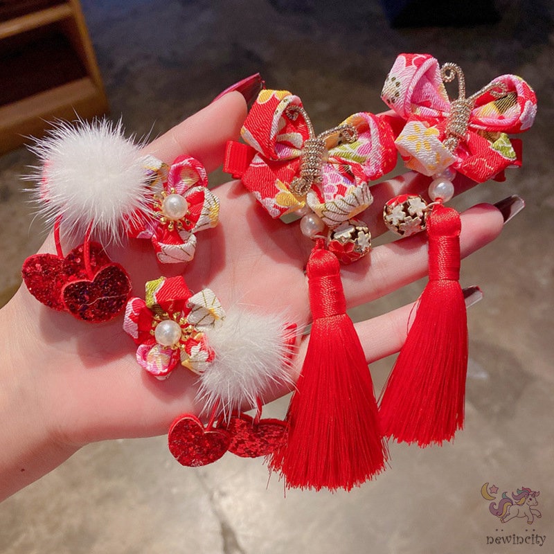Kẹp tóc tua rua phong cách Trung Hoa mừng năm mới cho bé gái