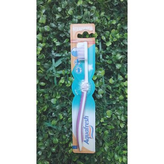 Bàn chải đánh răng Aquafresh